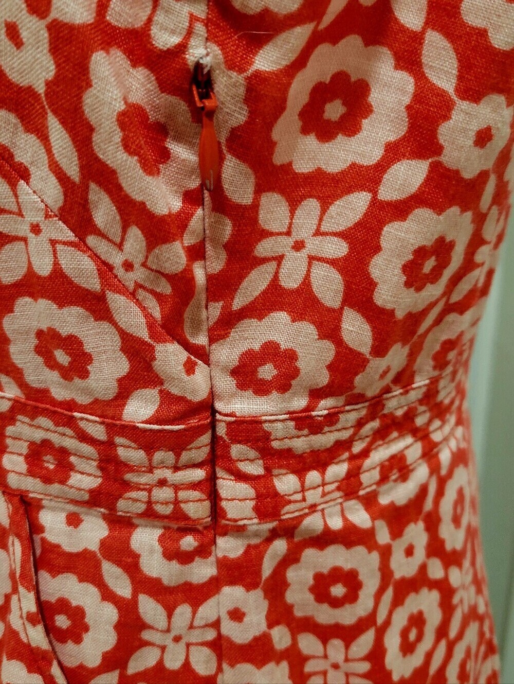 Boden 100% Linen Orange & Cream Sleeveless Floral Mini Dress | Size 6P - Picture 5 of 10